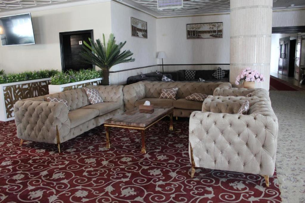 Al Salam Grand Hotel Al Buraimi Exterior foto